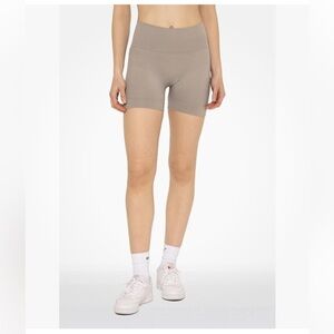 SET Active Sculptflex Power Shorts Tan Medium